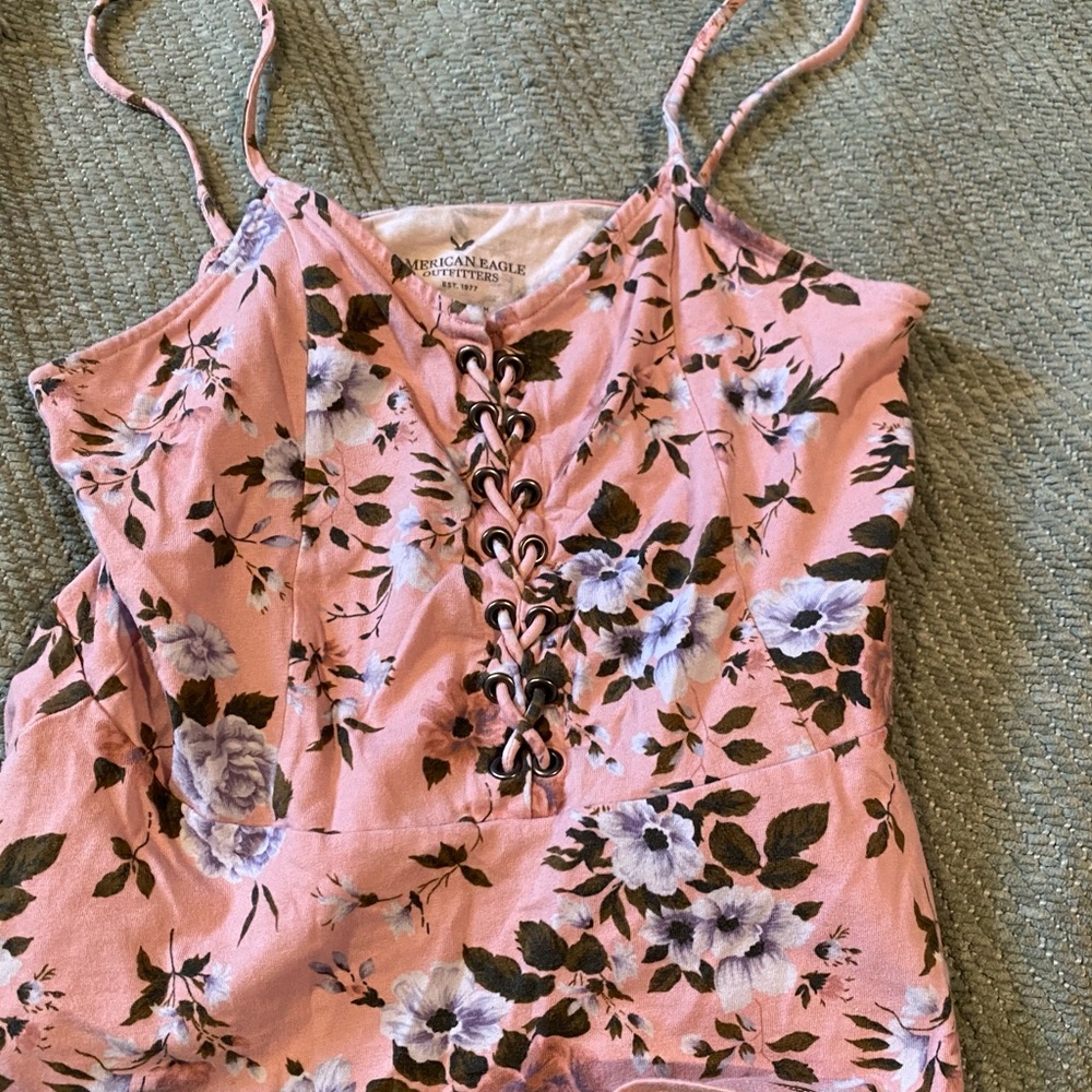 Cropped floral tank top